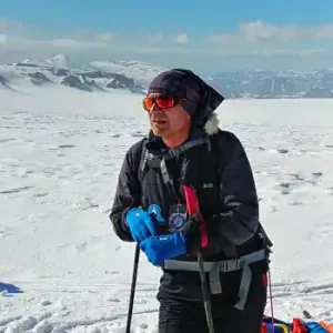 Iceland Hiking tour guide